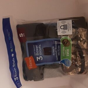 Boys size 6-8 tag less boxer briefs